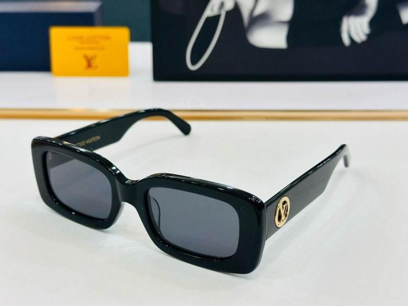 LV Sunglasses 887